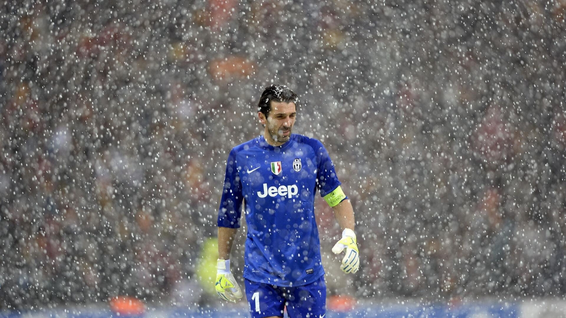 爱游戏入口-精彩進球為球迷帶來驚喜，賽場氣氛火爆，精彩进球集锦